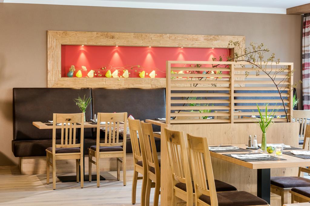 Die Post Hotel Bad Groenenbach Luaran gambar