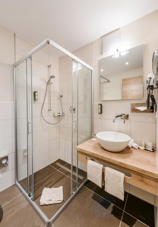 Die Post Hotel Bad Groenenbach Bilik gambar