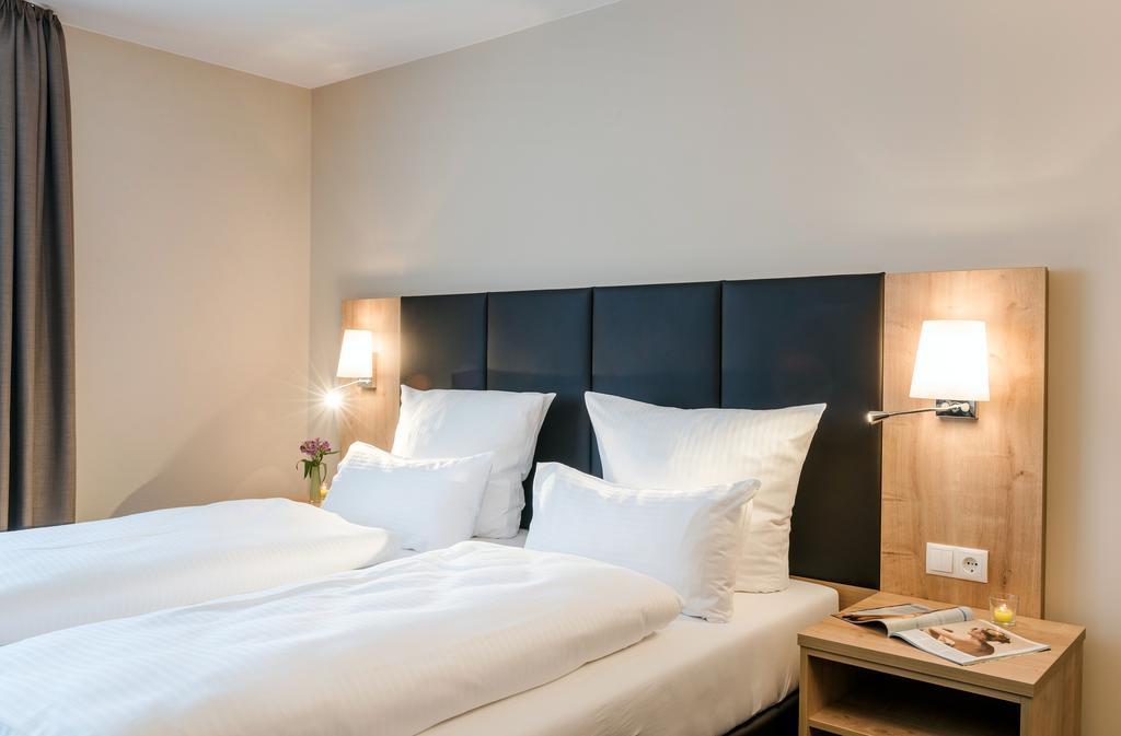 Die Post Hotel Bad Groenenbach Bilik gambar